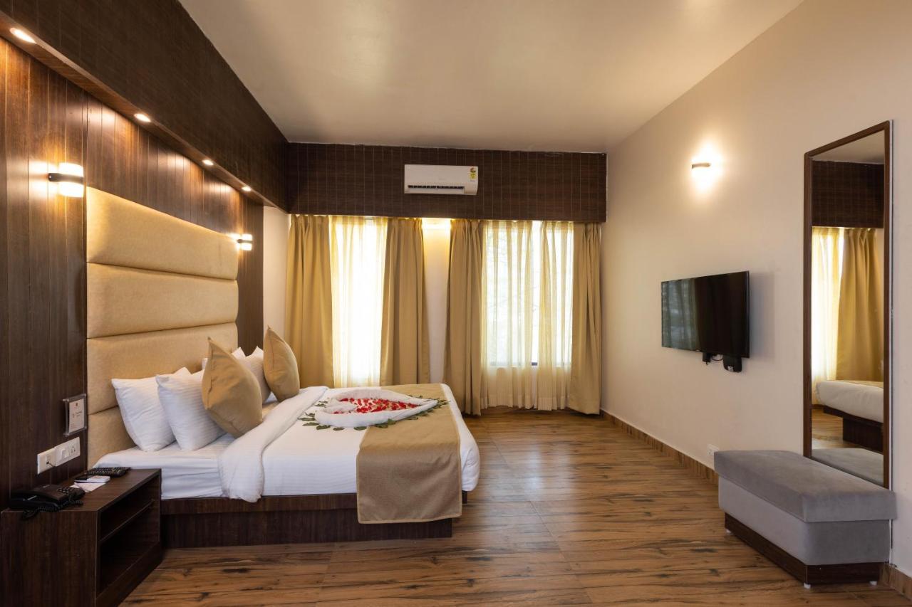 The Solitaire Dehradun Extérieur photo