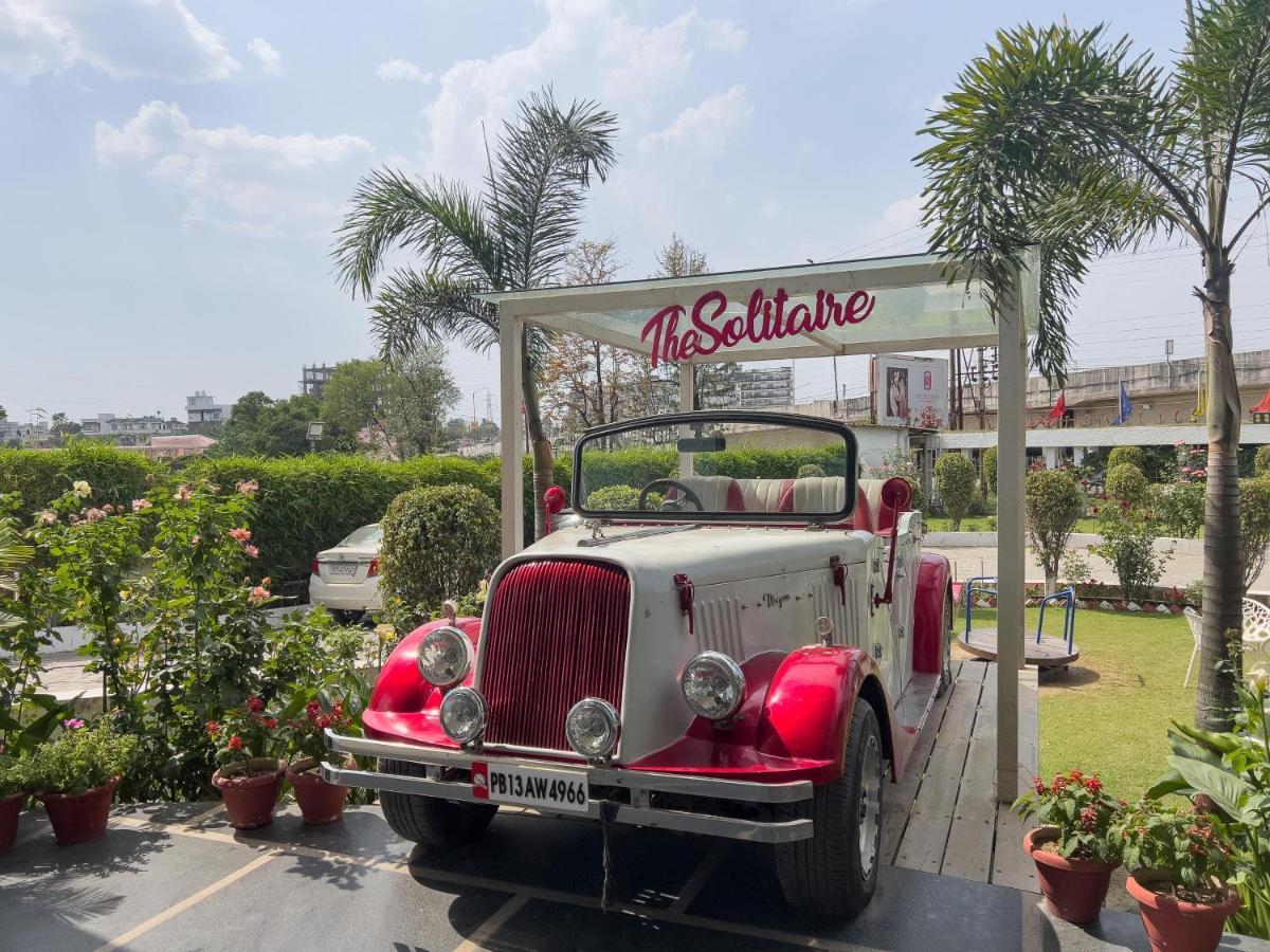 The Solitaire Dehradun Extérieur photo